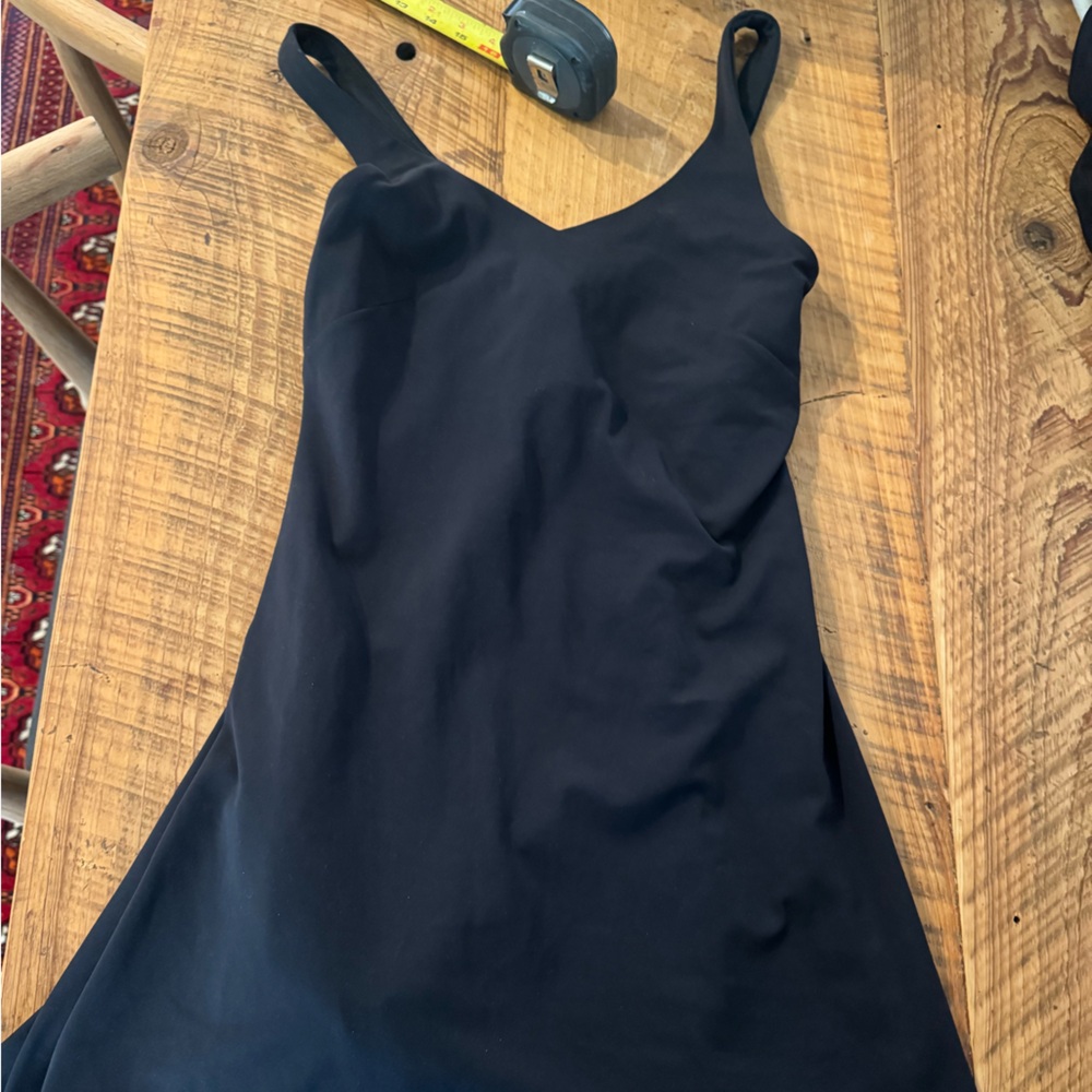 Lululemon athletic dress size 6